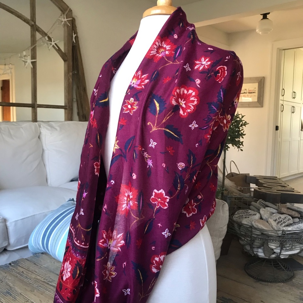 Scarf/Wrap - Picture 3 of 4